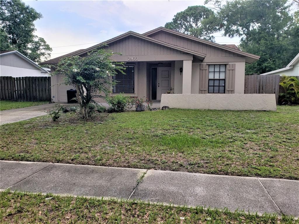 2933 GLEN HAVEN DRIVE PALM HARBOR, FL 34684