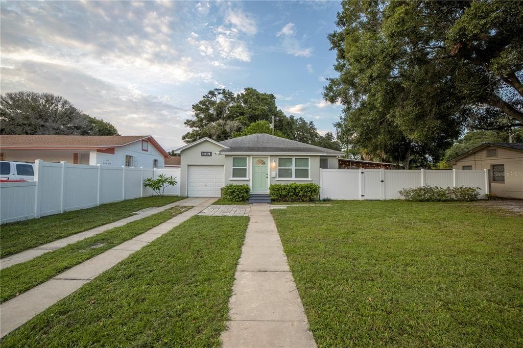 1419 30TH AVENUE N ST PETERSBURG, FL 33704