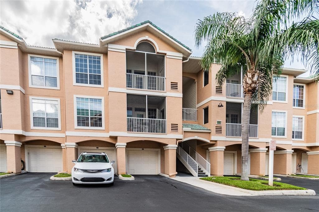 3305 BAY CLUB CIRCLE UNIT 3305