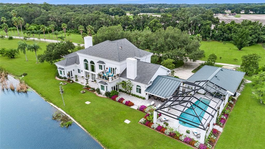 2714 MCINTOSH ROAD DOVER, FL 33527