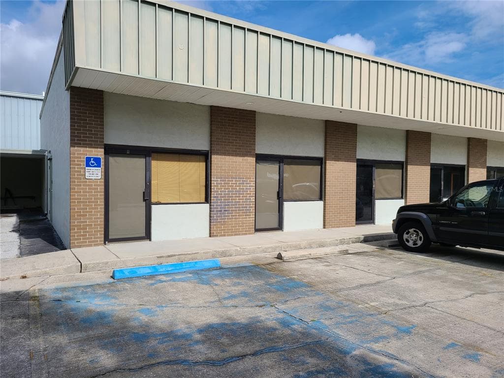 6210 44TH STREET N UNIT 11 PINELLAS PARK, FL 33781