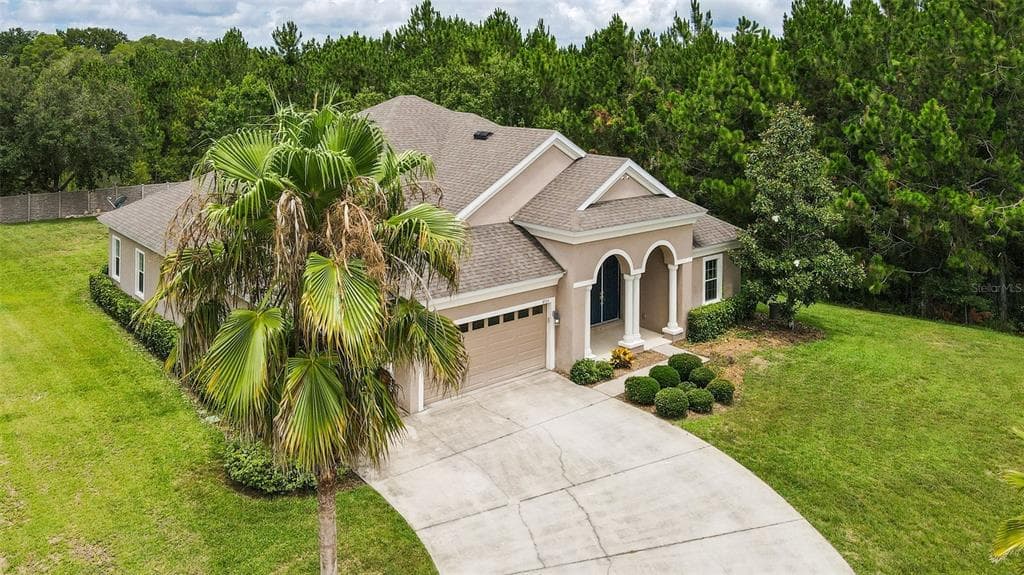 8955 CRYSTAL CREEK COURT LAND O LAKES, FL 34638