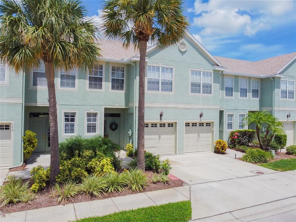 506 BLACK LION DRIVE NE ST PETERSBURG, FL 33716