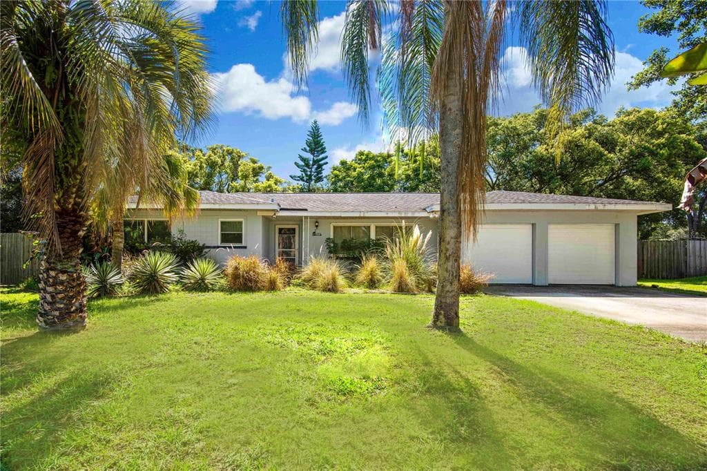 1717 LUCAS DRIVE CLEARWATER, FL 33759