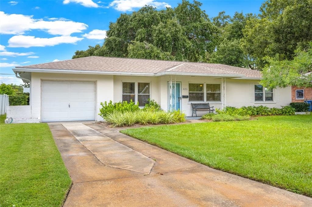 4211 26TH AVENUE N ST PETERSBURG, FL 33713