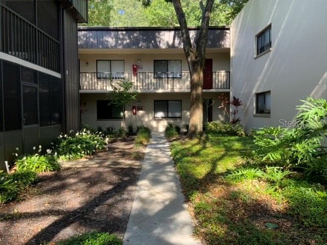 11706 RAINTREE VILLAGE BLVD UNIT B TEMPLE TERRACE, FL 33617