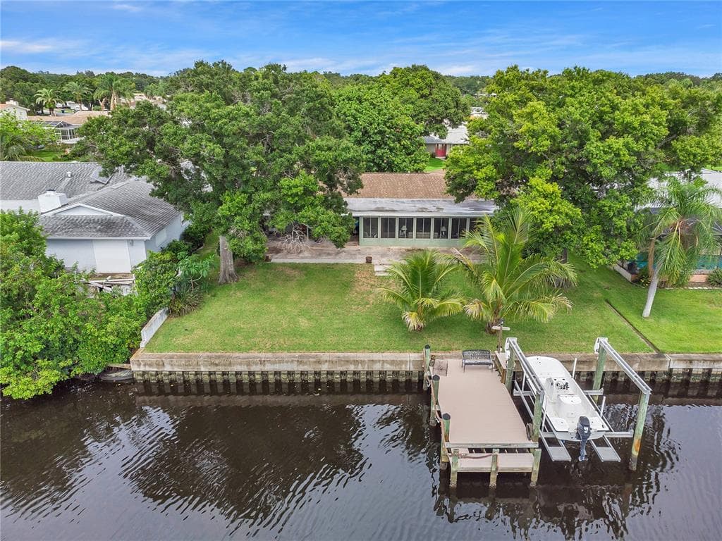 1911 SEAGULL DRIVE CLEARWATER, FL 33764