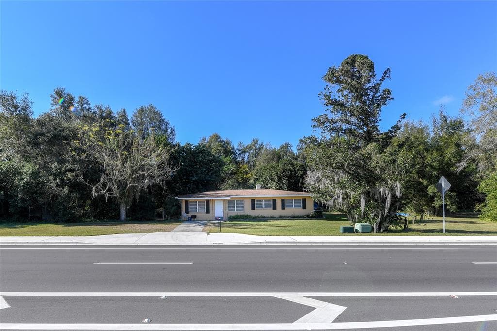 1106 LITHIA PINECREST ROAD BRANDON, FL 33511