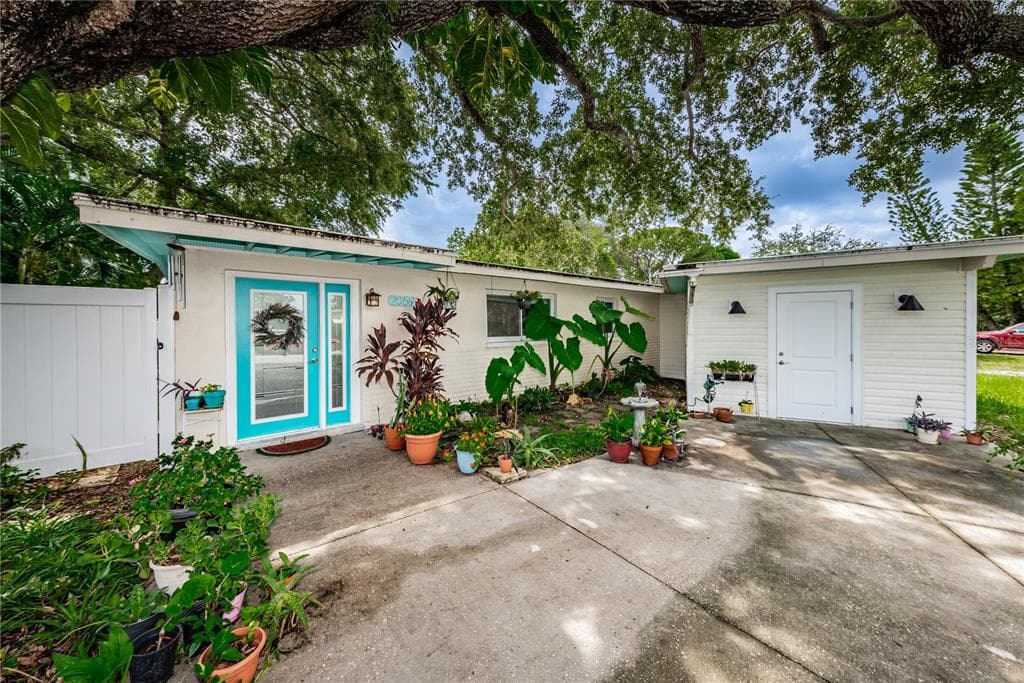 2059 TEMPLE TERRACE CLEARWATER, FL 33764
