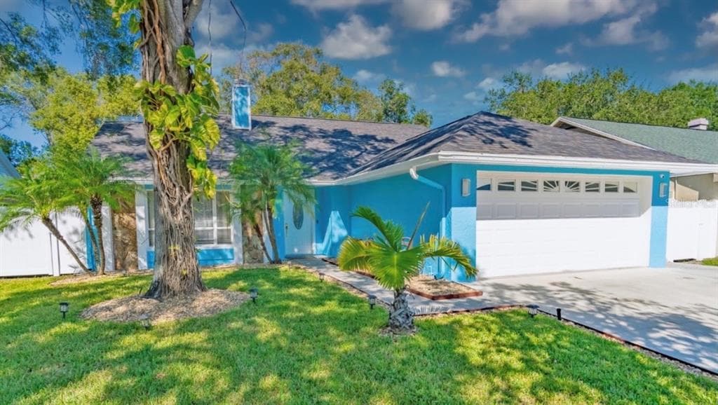 7243 HOLLOWELL DRIVE