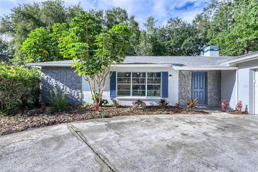 11774 111TH TERRACE SEMINOLE, FL 33778