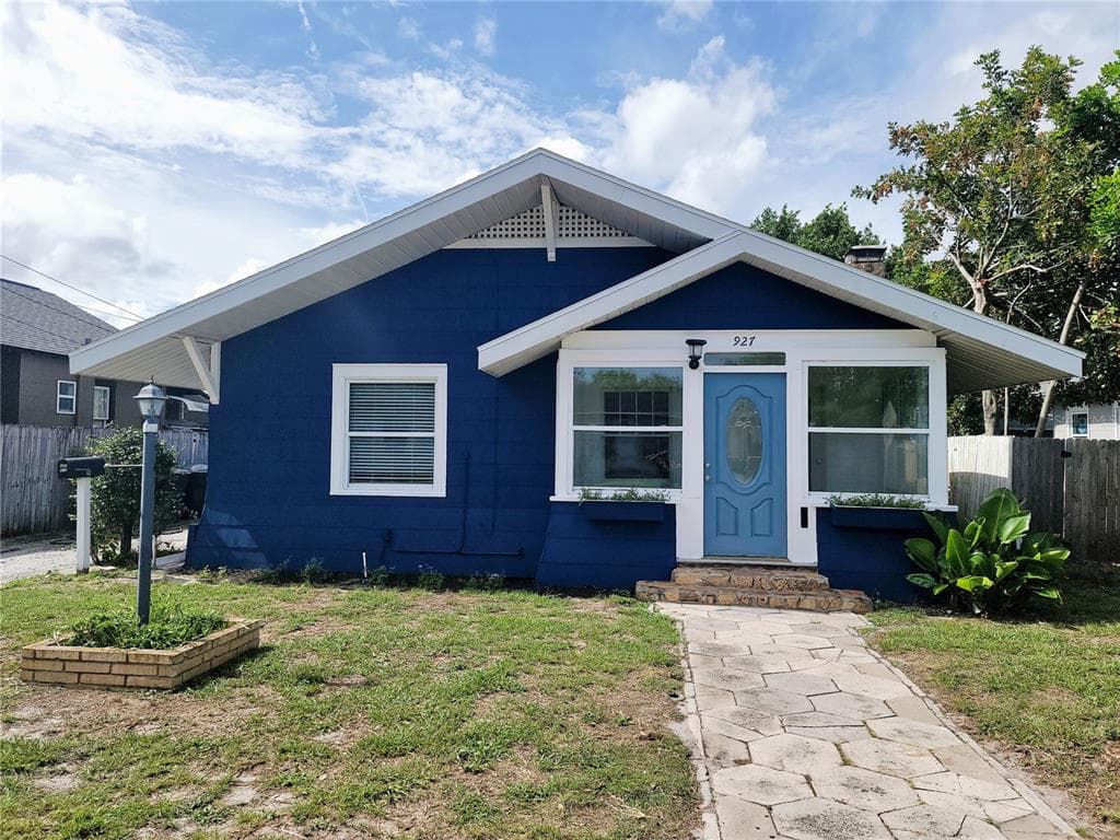 927 28TH AVENUE N ST PETERSBURG, FL 33704
