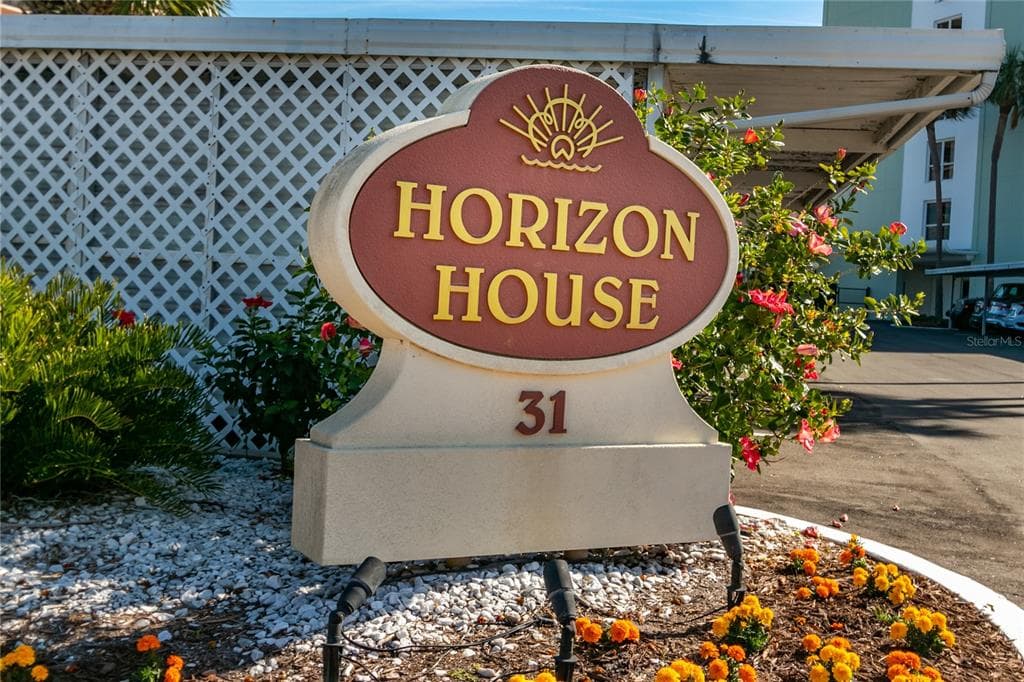 31 ISLAND WAY UNIT 501 CLEARWATER, FL 33767