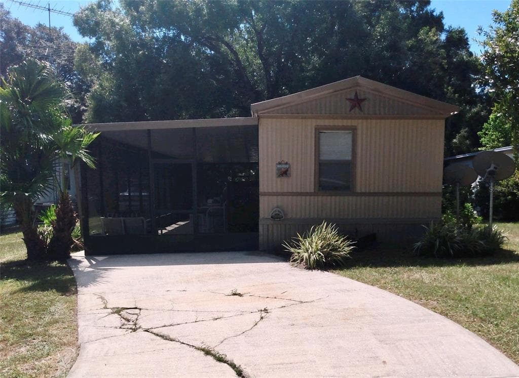 14 ROSALIE OAKS BOULEVARD LAKE WALES, FL 33898