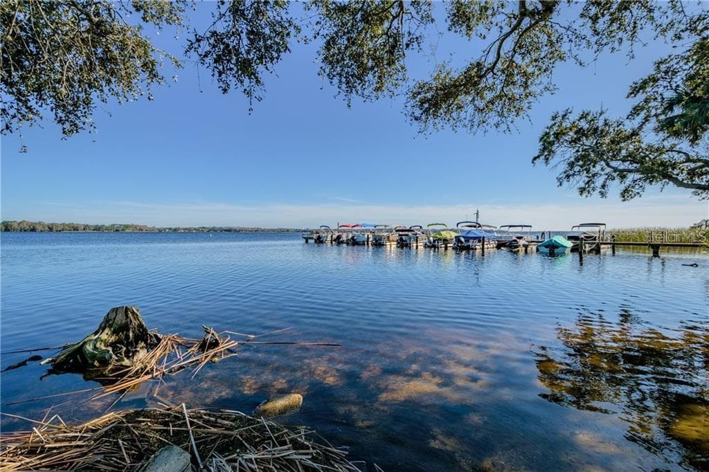 90 S HIGHLAND AVENUE UNIT 120 TARPON SPRINGS, FL 34689