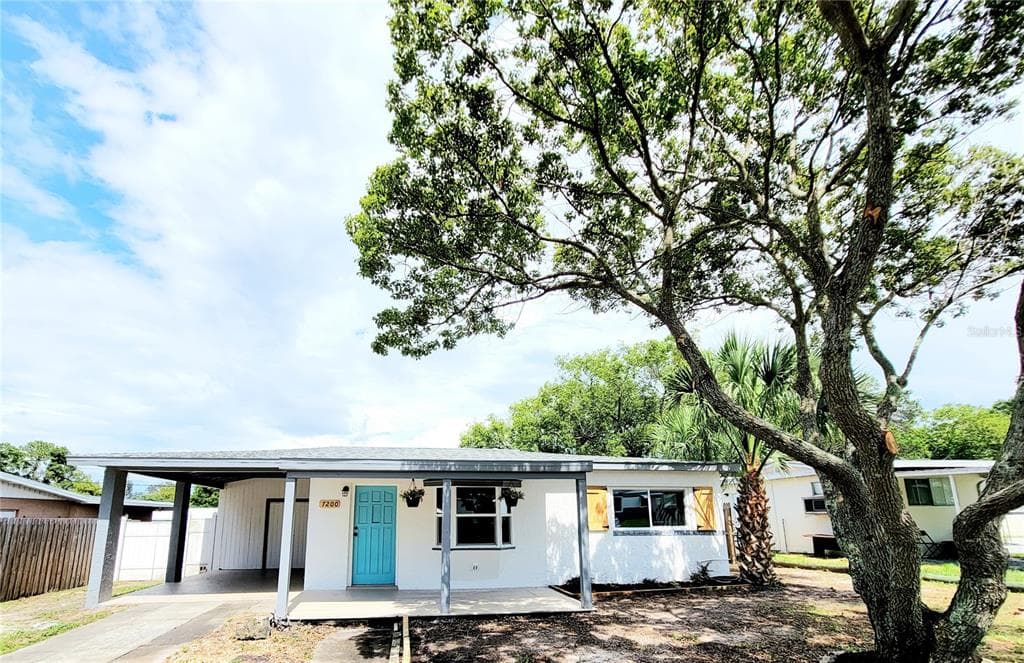7200 RAMOR LANE NEW PORT RICHEY, FL 34653