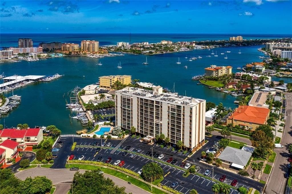 255 DOLPHIN POINT UNIT 413 CLEARWATER, FL 33767