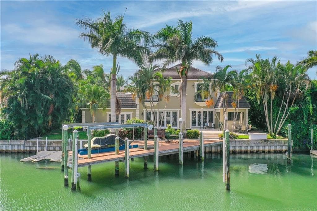 4987 59TH AVENUE S ST PETERSBURG, FL 33715
