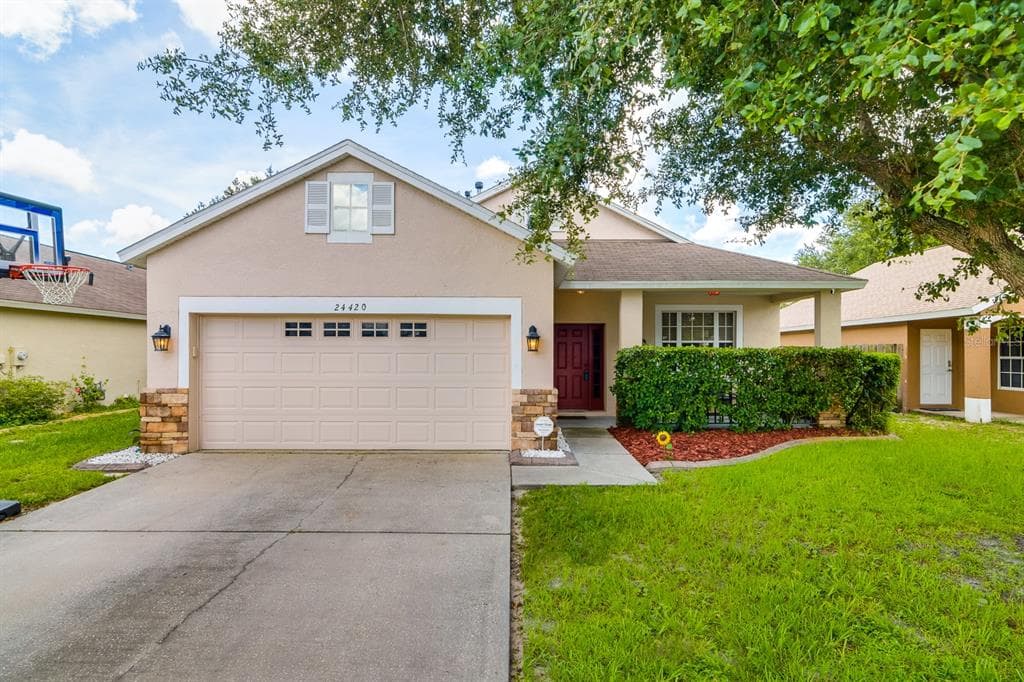 24420 SUMMER WIND COURT LUTZ, FL 33559