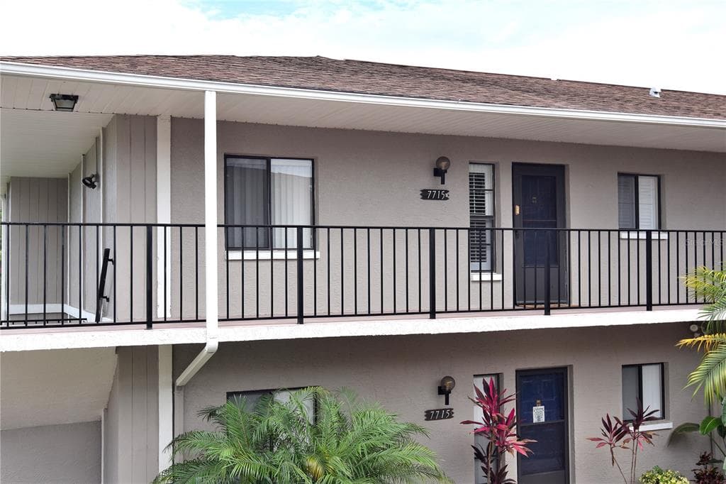 7715 COSME DR UNIT B HUDSON, FL 34667