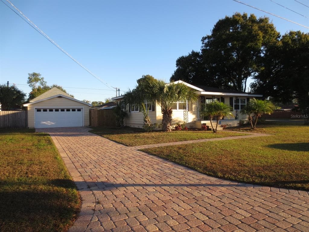 2501 W LEMON STREET TAMPA, FL 33609