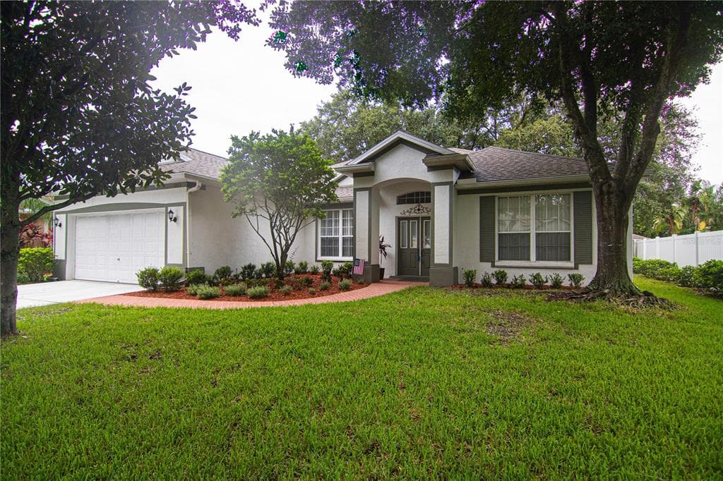 2213 LONGMORE CIRCLE VALRICO, FL 33596