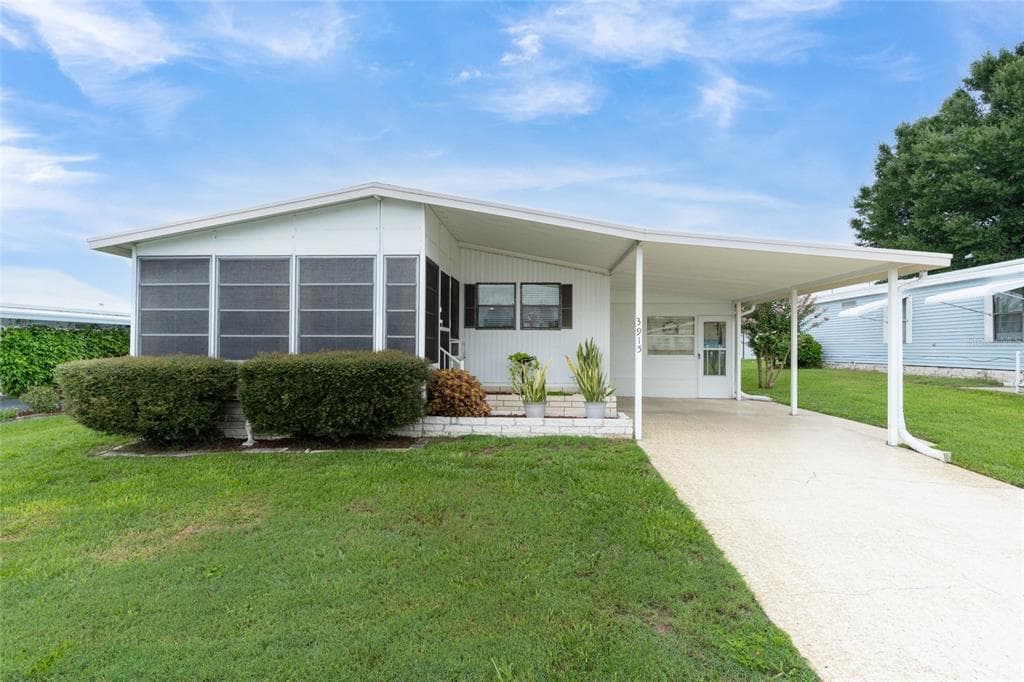 3915 CHRIS DRIVE WESLEY CHAPEL, FL 33543