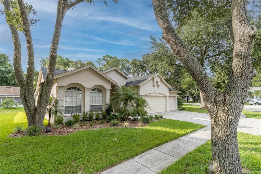 9610 NORCHESTER TAMPA, FL 33647