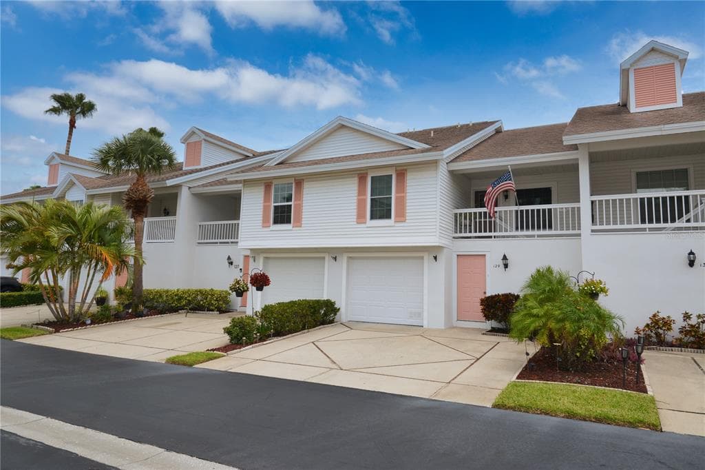 127 SUN ISLE CIRCLE UNIT 63 TREASURE ISLAND, FL 33706