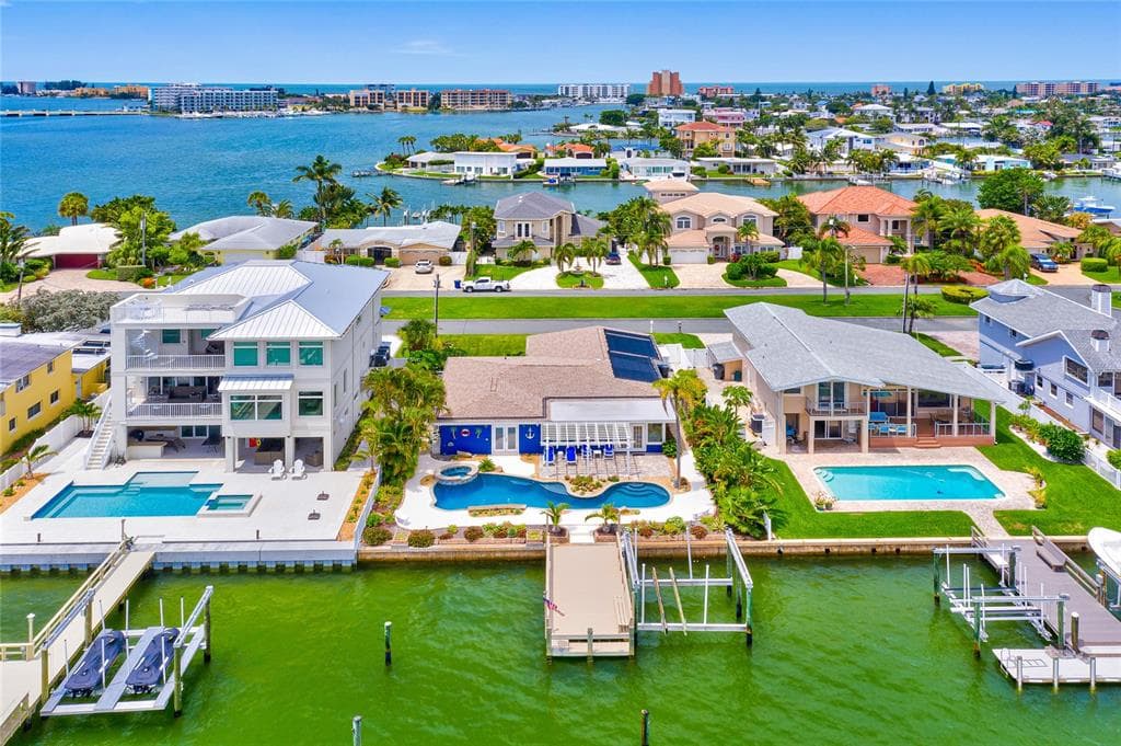 11125 7TH STREET E TREASURE ISLAND, FL 33706
