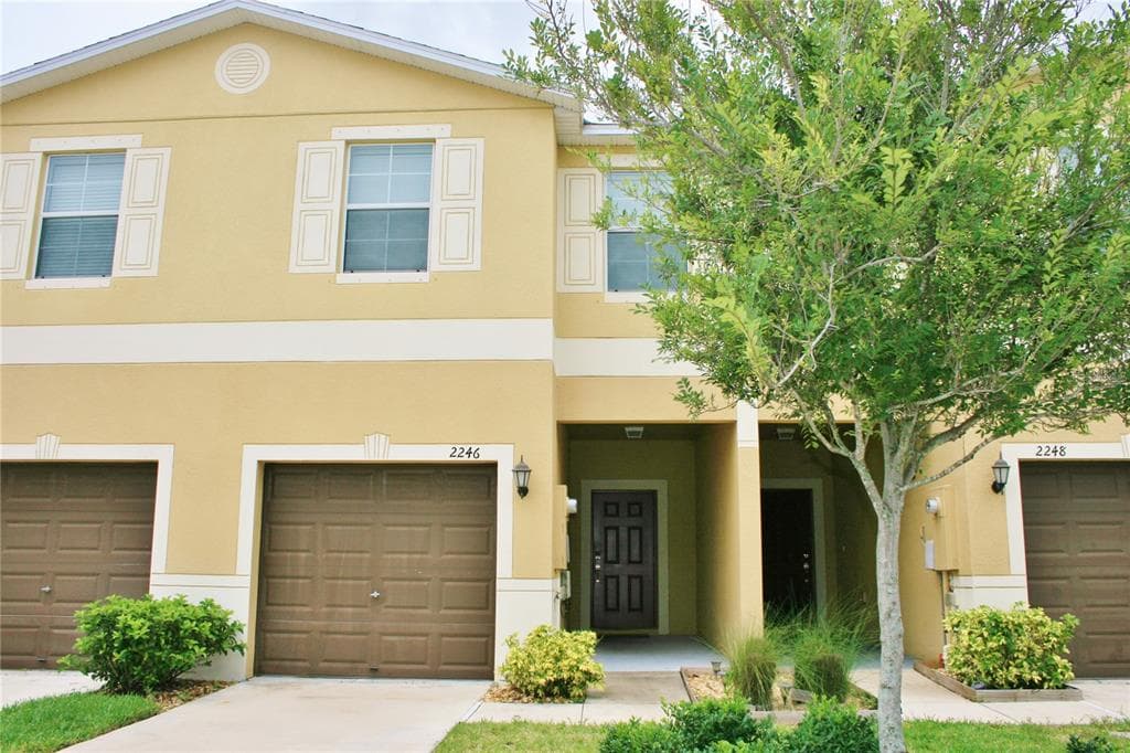 2246 GOLDEN FALCON DRIVE RUSKIN, FL 33570