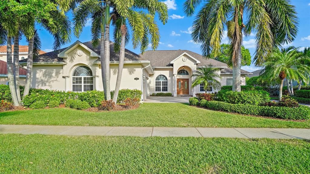 10213 GOLDEN EAGLE DRIVE SEMINOLE, FL 33778