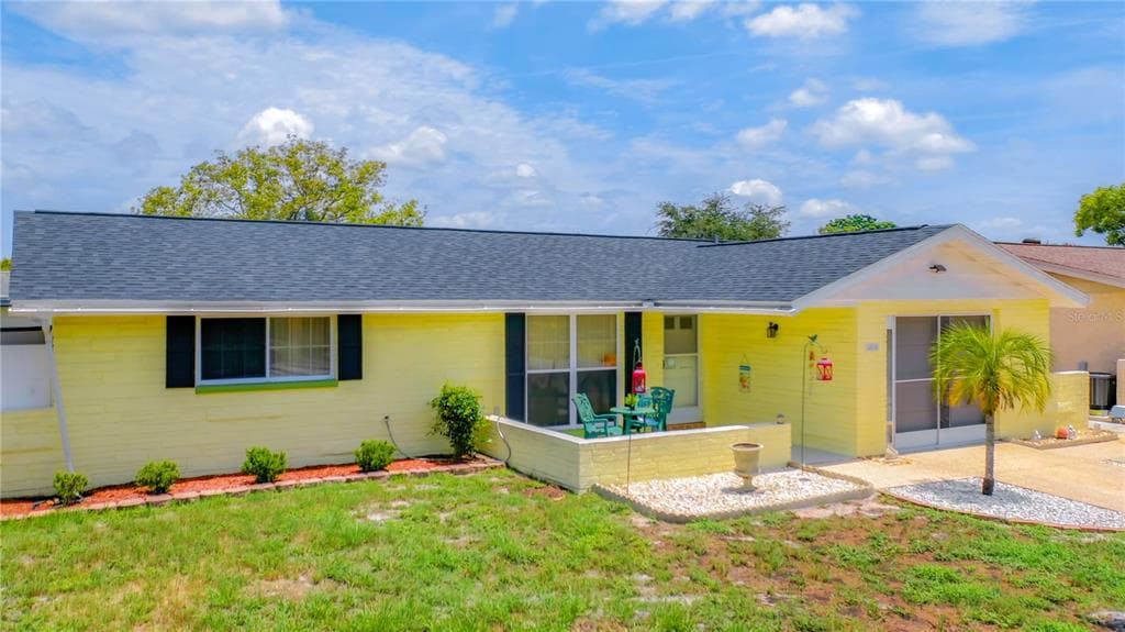 6815 EL CAMINO PALOMA AVENUE PORT RICHEY, FL 34668
