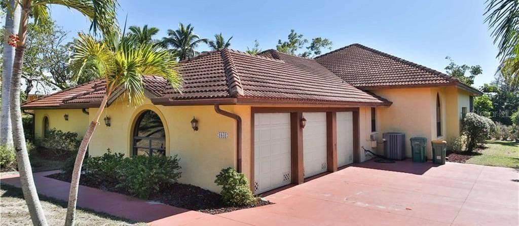 1841 OLDS COURT MARCO ISLAND, FL 34145