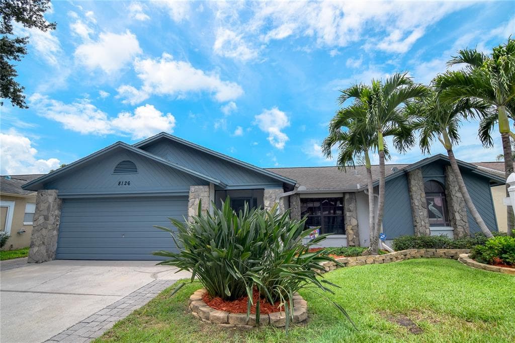 8126 SOMERSET DRIVE LARGO, FL 33773