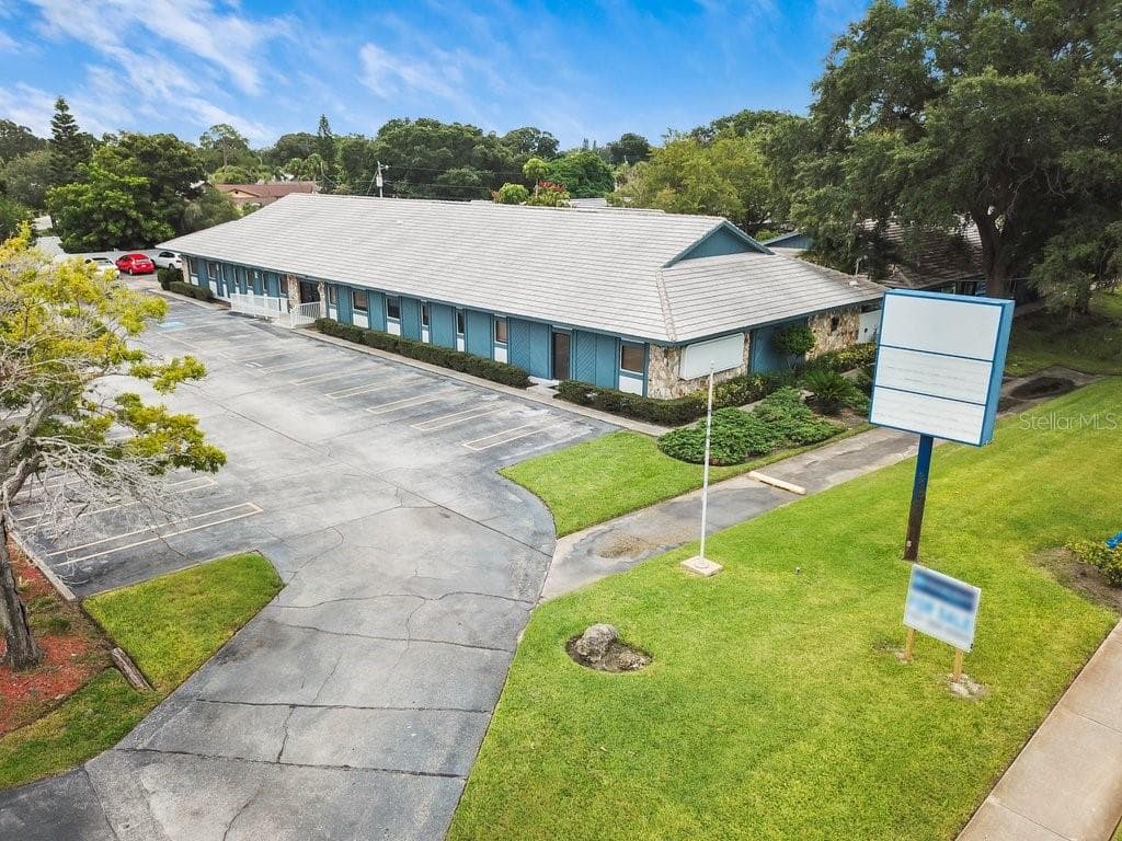 3301 66TH STREET N UNIT 1 ST PETERSBURG, FL 33710