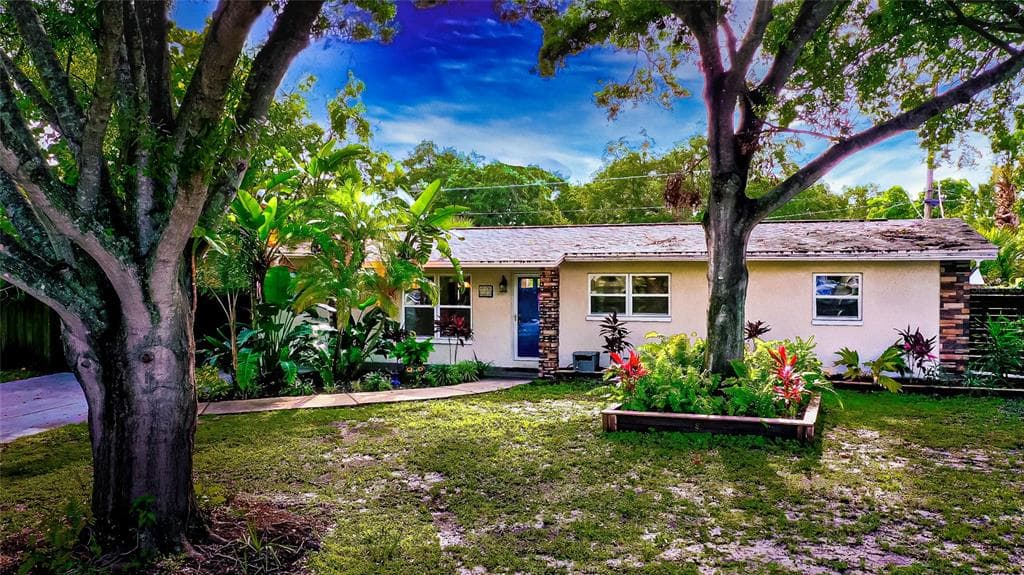4604 S RENELLIE DRIVE TAMPA, FL 33611