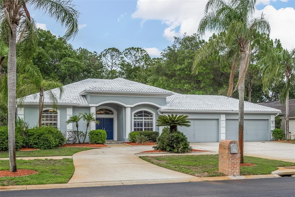 3369 CRESCENT OAKS BOULEVARD TARPON SPRINGS, FL 34688
