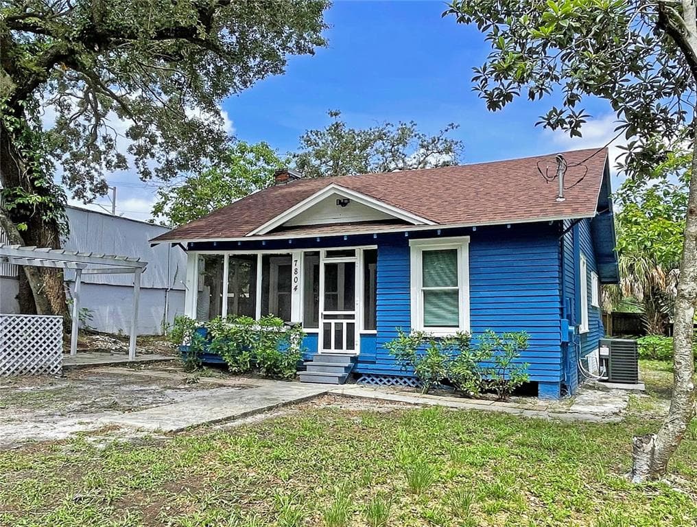 7804 VAN DYKE PLACE TAMPA, FL 33604