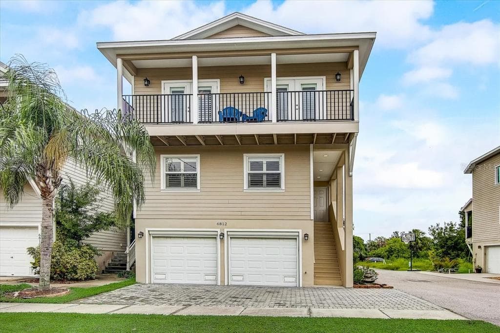 6812 S KISSIMMEE STREET