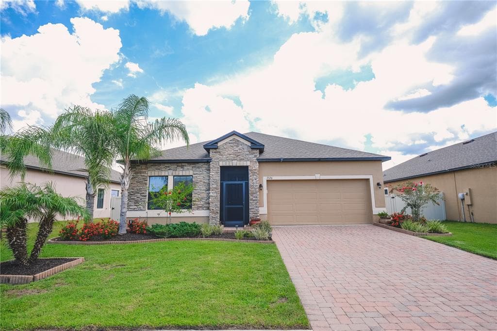 7526 39TH AVENUE E PALMETTO, FL 34221
