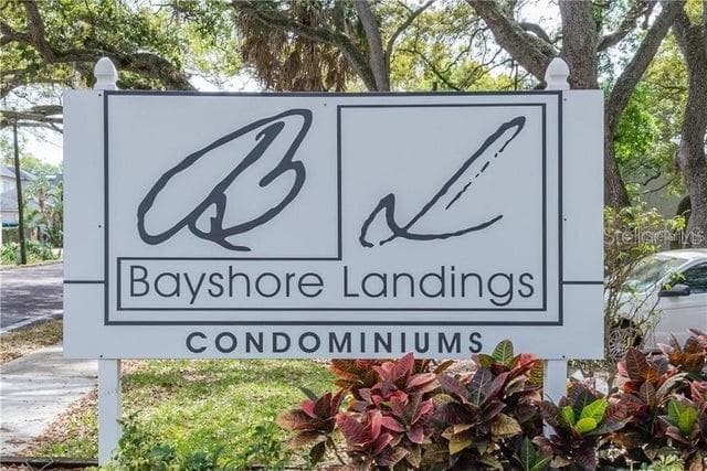 5221 BAYSHORE BOULEVARD UNIT 13 TAMPA, FL 33611