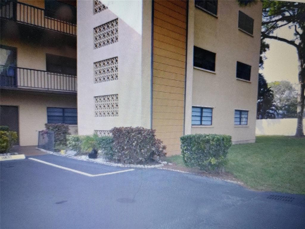 5980 TERRACE PARK DRIVE N UNIT 113 ST PETERSBURG, FL 33709