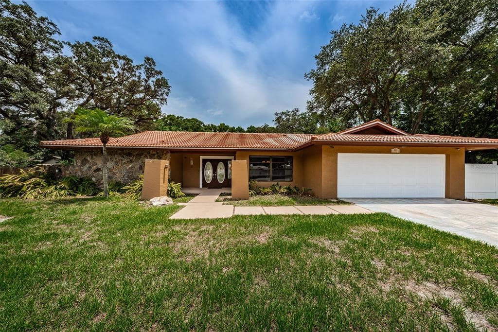 13416 102ND AVENUE LARGO, FL 33774