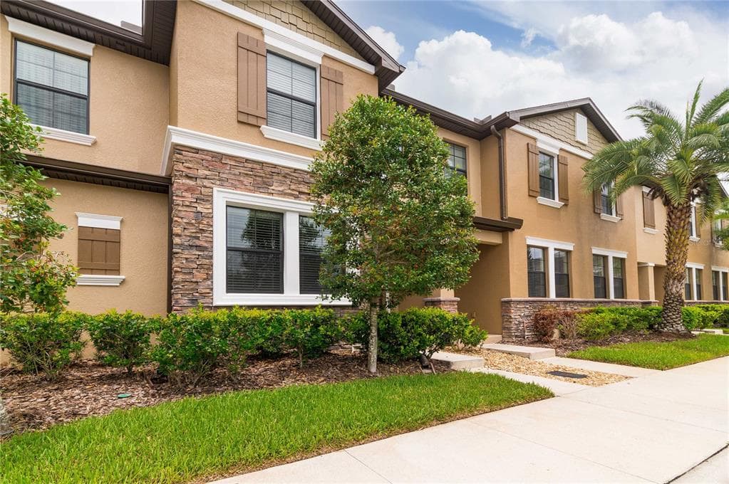 4354 FENNWOOD COURT WESLEY CHAPEL, FL 33543