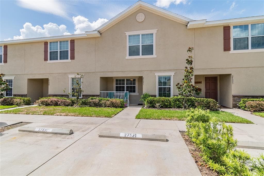 27531 DESERT WILLOW WAY WESLEY CHAPEL, FL 33544