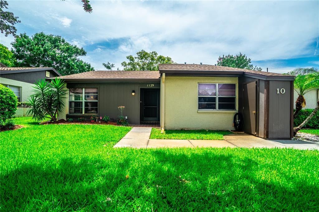 1129 BOWSPRIT LANE UNIT 7 HOLIDAY, FL 34691