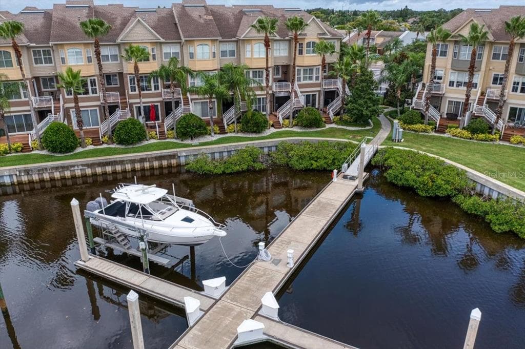 4341 SPINNAKER COVE LANE