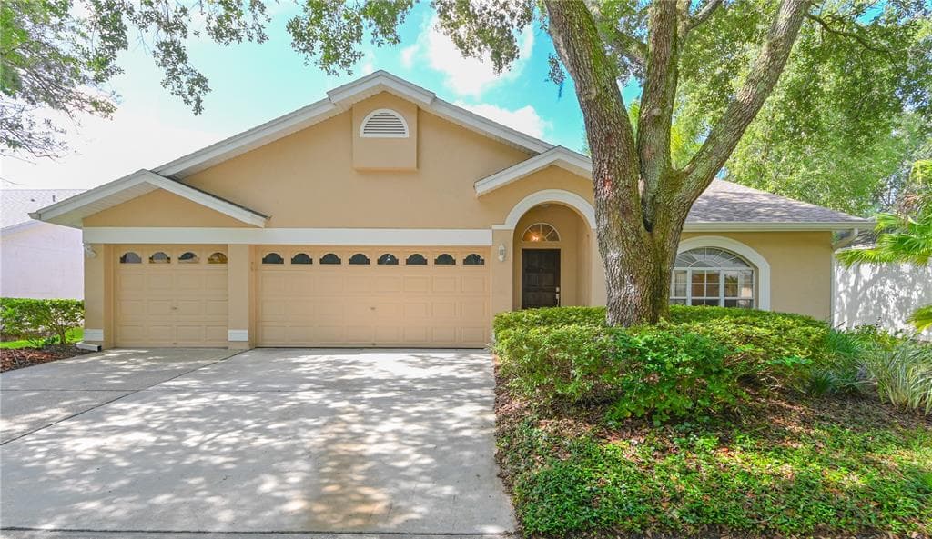 9303 KNIGHTSBRIDGE COURT TAMPA, FL 33647