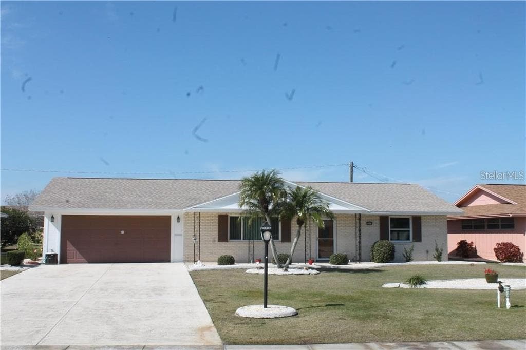 1414 N PEBBLE BEACH BOULEVARD SUN CITY CENTER, FL 33573